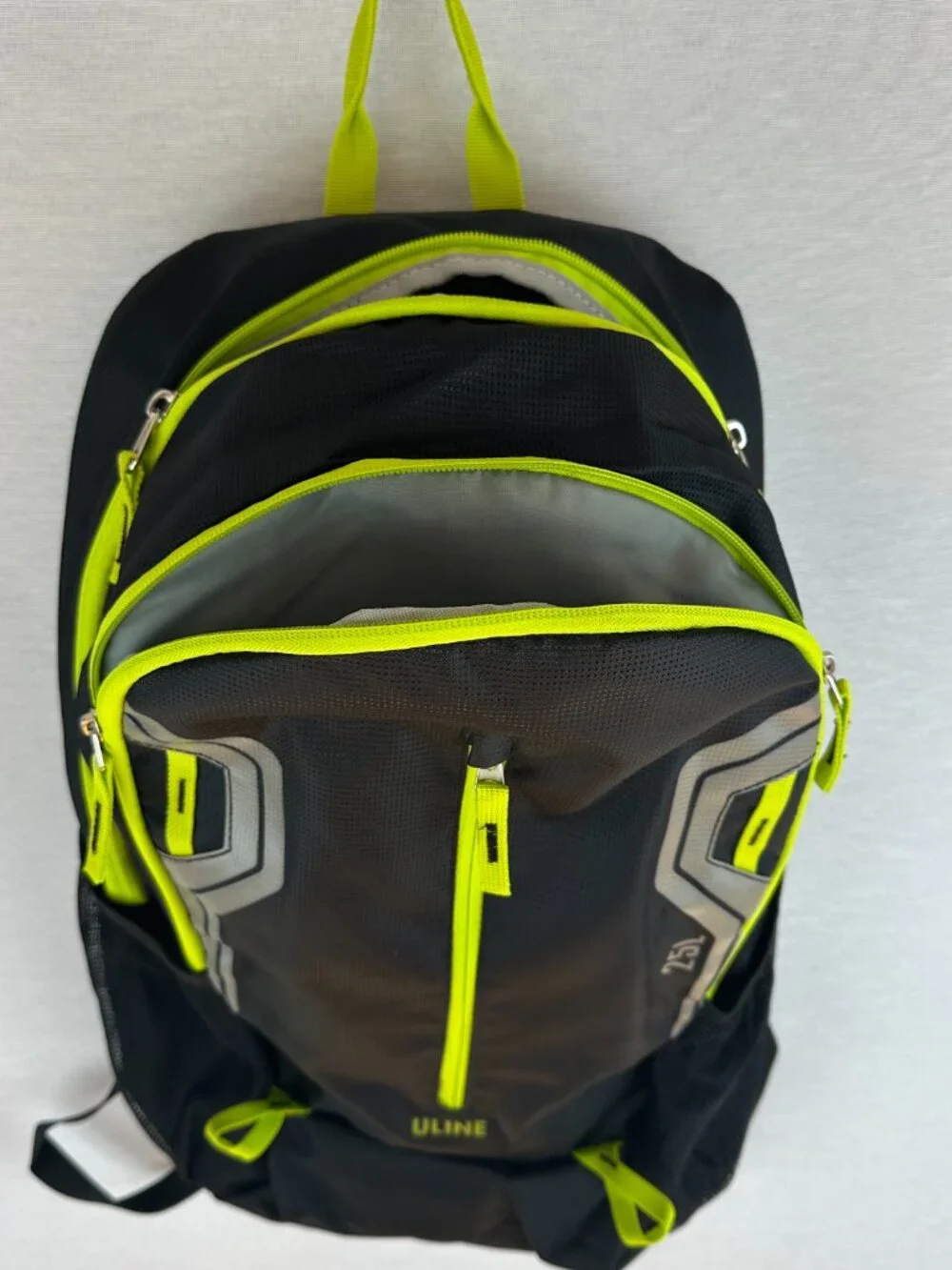 ULINE EDGE BLACK NEON GREEN 25L DAYPACK/BACKPAK ZIP POCKETS TEAR RESISTANT NEW